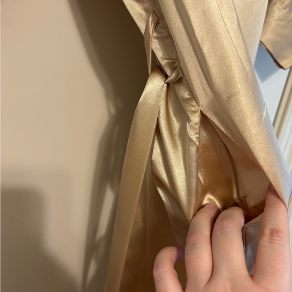 NWOT - Gold Satin Robe - Picture 4 of 5
